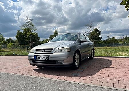 Opel Astra Coupe 1.6 - G CC