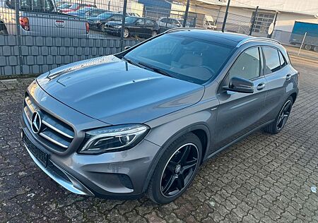 Mercedes-Benz GLA 200 GLA CDI 4Matic Edition 1