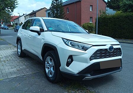 Toyota RAV 4 2.5 VVt-i Hybrid Neubesitzer