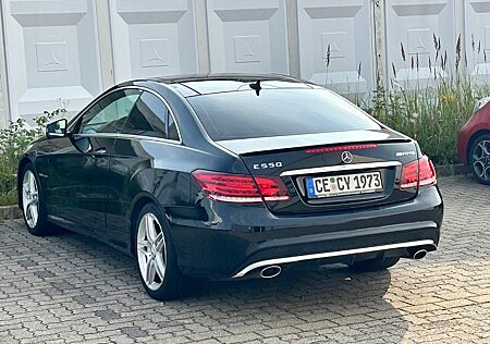 Mercedes-Benz E 55 AMG V8biturbo