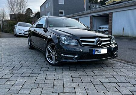 Mercedes-Benz C 250 *AMG Sportpaket*Pano*Sitzbel.*fast Voll*