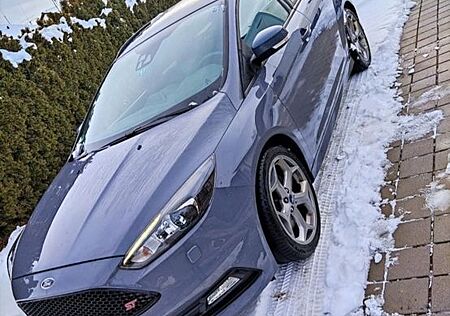 Ford Focus 2,0 EB ST Leder-Sport-Paket Turnier ST