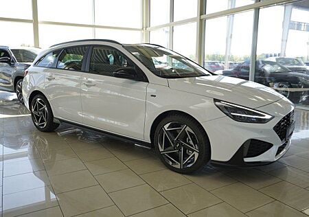 Hyundai i30 Kombi N-Line 1.5 T-GDI 7DCT Voll-LED/Navi/Wi