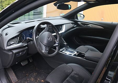 Opel Insignia 2.0 Diesel 128kW Ultimate Auto ST U...