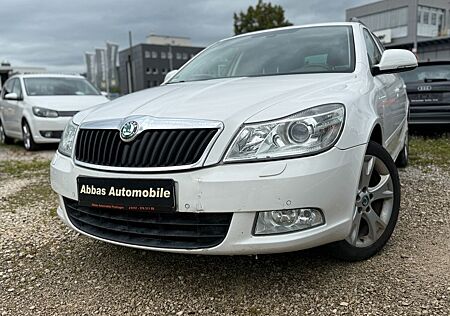 Skoda Octavia Combi Elegance, Schiebedach, Xenon