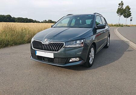 Skoda Fabia 1.0l TSI COMBI STYLE AHK LED SHZ KAMERA