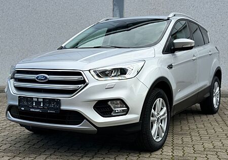 Ford Kuga Aut. Cool & Connect*1.Hand*S-Heft*Navi*AHK