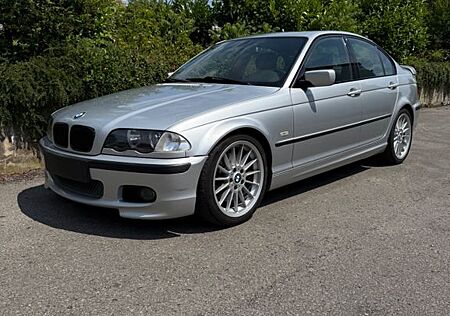 BMW 330i E46/Handschalter/M-Paket/H&R/Alcantara