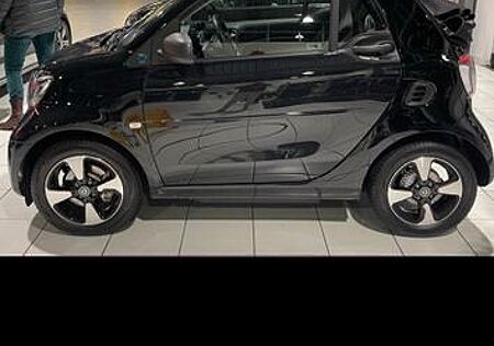 Smart ForTwo cabrio 60kW EQ edition nightsky passi...
