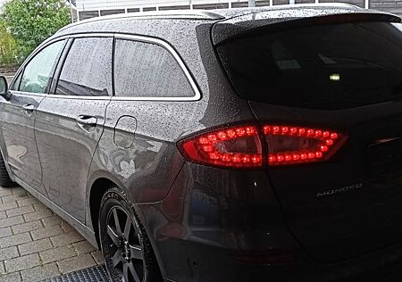 Ford Mondeo Titanium PowerShift 132 kw