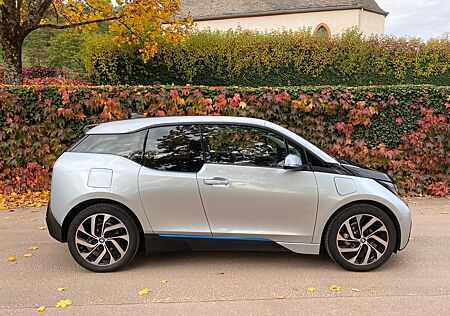 BMW i3 (60 Ah) mit Range Extender -