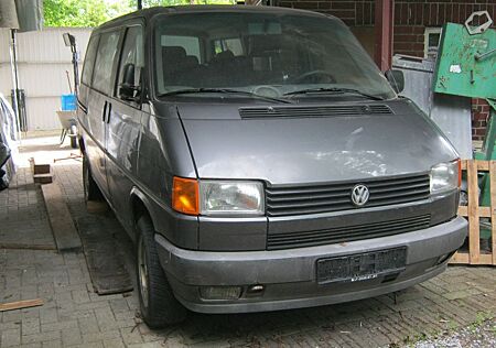 VW T4 Caravelle Volkswagen 2.4 D syncro Standard