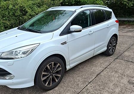Ford Kuga 2,0 TDCi 2x4 110kW SYNC Edition SYNC Ed...