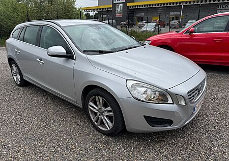 Volvo V60 1,6 D Momentum Leder Klima Navi Alus Euro5