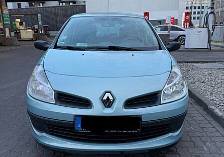 Renault Clio Authentique 1.2 16V 55kW Authentique