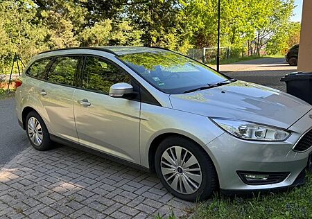Ford Focus 2,0 TDCi Cool & Connect Turnier Cool &...