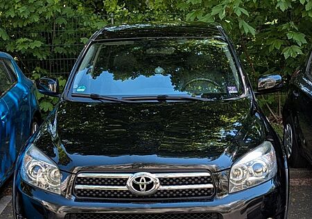 Toyota RAV 4 2.2-l-D-CAT 4x4 Executive Executive