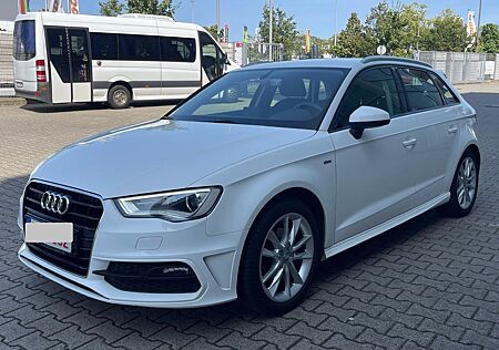 Audi A3 1.4 Sportback Attraction*S-LINE*XENON*KLIMA*