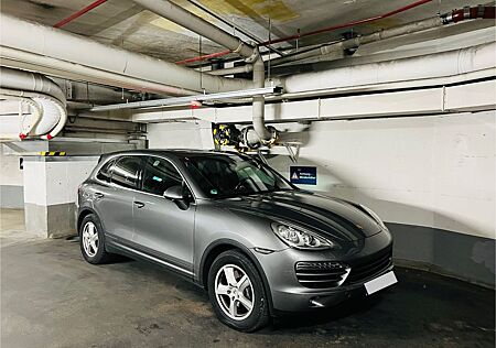 Porsche Cayenne Diesel - Luftfahrwerk - LED- Beh. Fronts