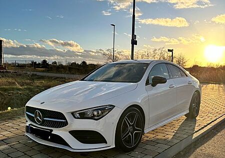 Mercedes-Benz CLA 200 - AMG line - Night Paket - Kamera - Navi
