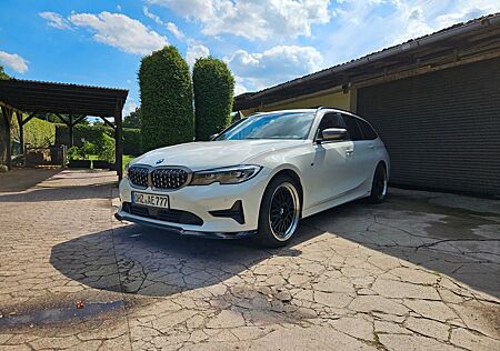 BMW 320d G21 Touring Advantage Automatik Advanta
