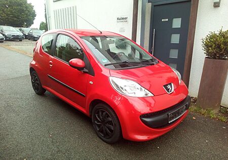 Peugeot 107 Filou TÜV Neu Top-Zustand