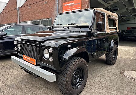 Land Rover Defender 90 E Soft Top TRAUMZUSTAND cool & vint