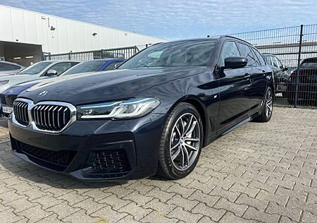 BMW 530 530dXdrive*LASER*M PACKET*MEMORY*HEADUP*AHK*PANO