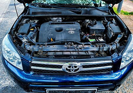 Toyota RAV 4 2.2-l-D 4x4 Executive
