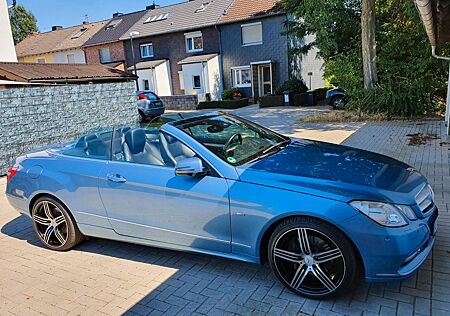 Mercedes-Benz E 350 Cabriolet CGI BlueEFF. AVANTGARD...