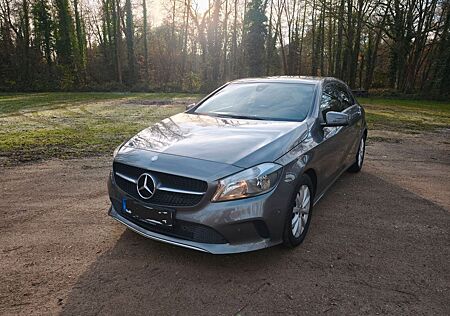 Mercedes-Benz A 180 Style