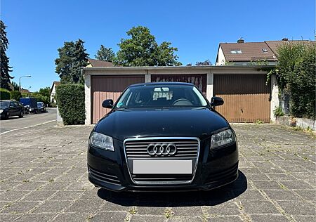 Audi A3 1.6 Ambiente Sportback Ambiente
