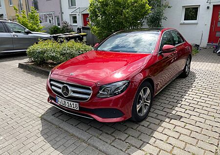Mercedes-Benz E 220 d - sehr gepflegt, 8-fach, 1a Ausstattung