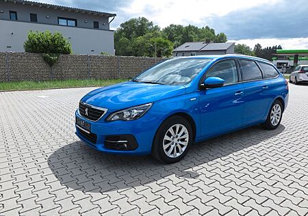 Peugeot 308 SW Style Wenig KM