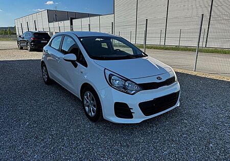 Kia Rio FIFA World Cup Edition 84PS KLIMA/EURO-6