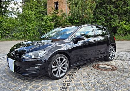 VW Golf Volkswagen 1.2 TSI BMT CUP