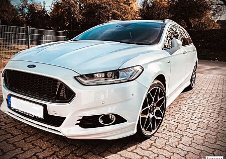 Ford Mondeo 2,0 TDCi 132kW ST-LineTurnier PowerSh...