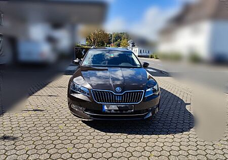 Skoda Superb 1.6 TDI Ambition Combi Ambition
