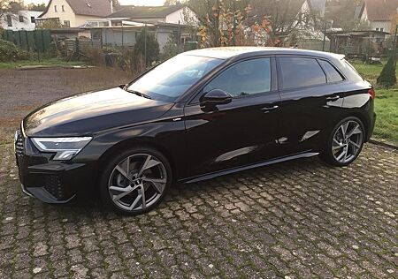 Audi A3 Sportback 35 TFSI S line Standheizung