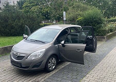 Opel Meriva 1.7 CDTI Selection 74kW Automatik Tuv Neu
