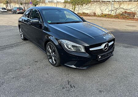 Mercedes-Benz CLA 180 d,Navi,Kamera,BiXnon,Sitzh.,PDC