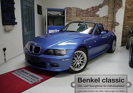 BMW Z3 3.0 Sondermodell 1von65 ClassicData2+