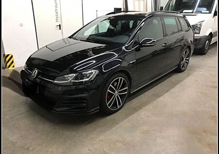 VW Golf Volkswagen 2.0 TDI DSG Variant GTD Standheizung