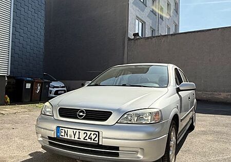 Opel Astra 1.6 - Rentnerfahrzeug Scheckheftgepflegt