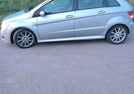 Mercedes-Benz B 200 Turbo -