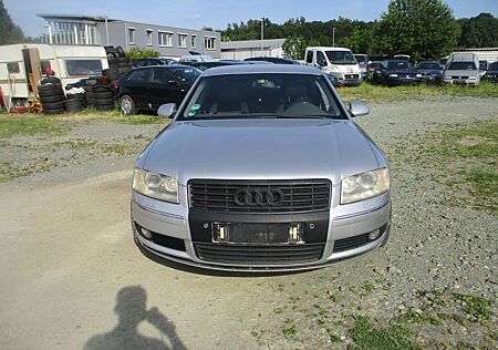 Audi A8 3.7 tiptronic quattro+Benzin+Gas++
