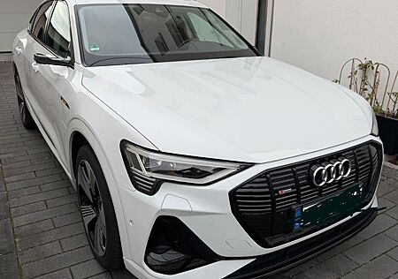 Audi e-tron 50 quattro S line S line