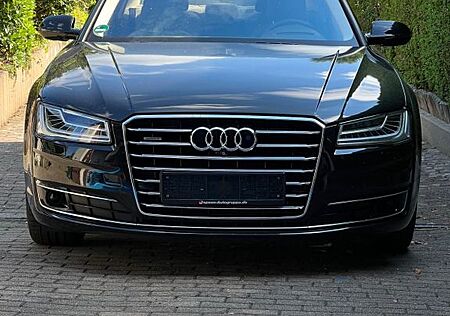 Audi A8 3.0 TDI clean diesel tiptronic quattro -