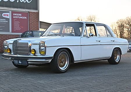 Mercedes-Benz 220 W115 /8 *BEKANNT AUS DEM TV*GARANTIE*