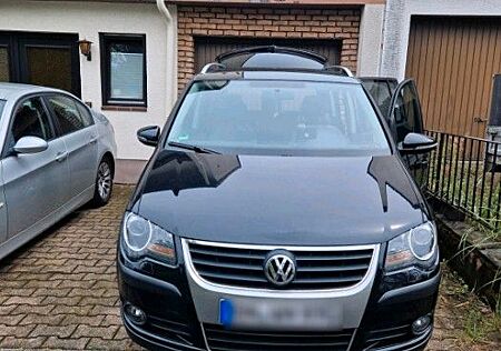 VW Touran Volkswagen 1.4 TSI Cross